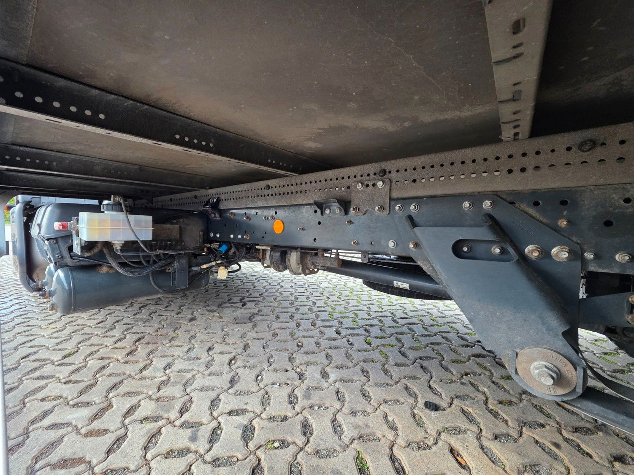 Box van Iveco Eurocargo 75-190 / Ladebordwand / 6D: picture 16 Box van Iveco Eurocargo 75-190 / Ladebordwand / 6D: picture 16