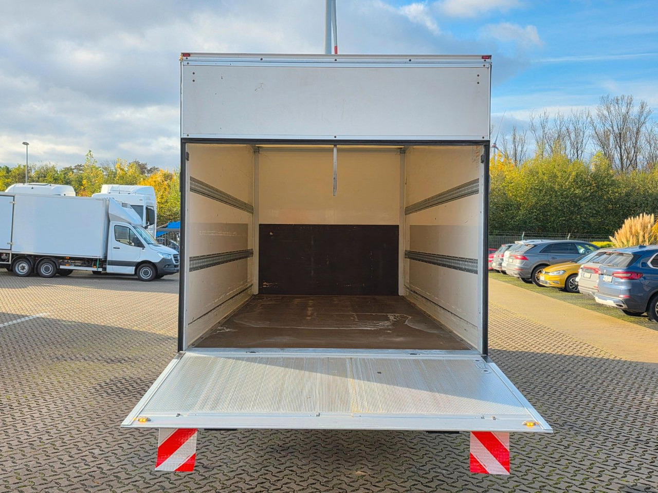 Box van Iveco Eurocargo 75-190 / Ladebordwand / 6D: picture 9 Box van Iveco Eurocargo 75-190 / Ladebordwand / 6D: picture 9