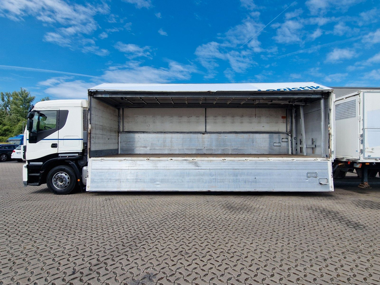 Beverage truck Iveco Stralis 420 / ZF Intarder / Ldbw / Lenkachse: picture 9 Beverage truck Iveco Stralis 420 / ZF Intarder / Ldbw / Lenkachse: picture 9