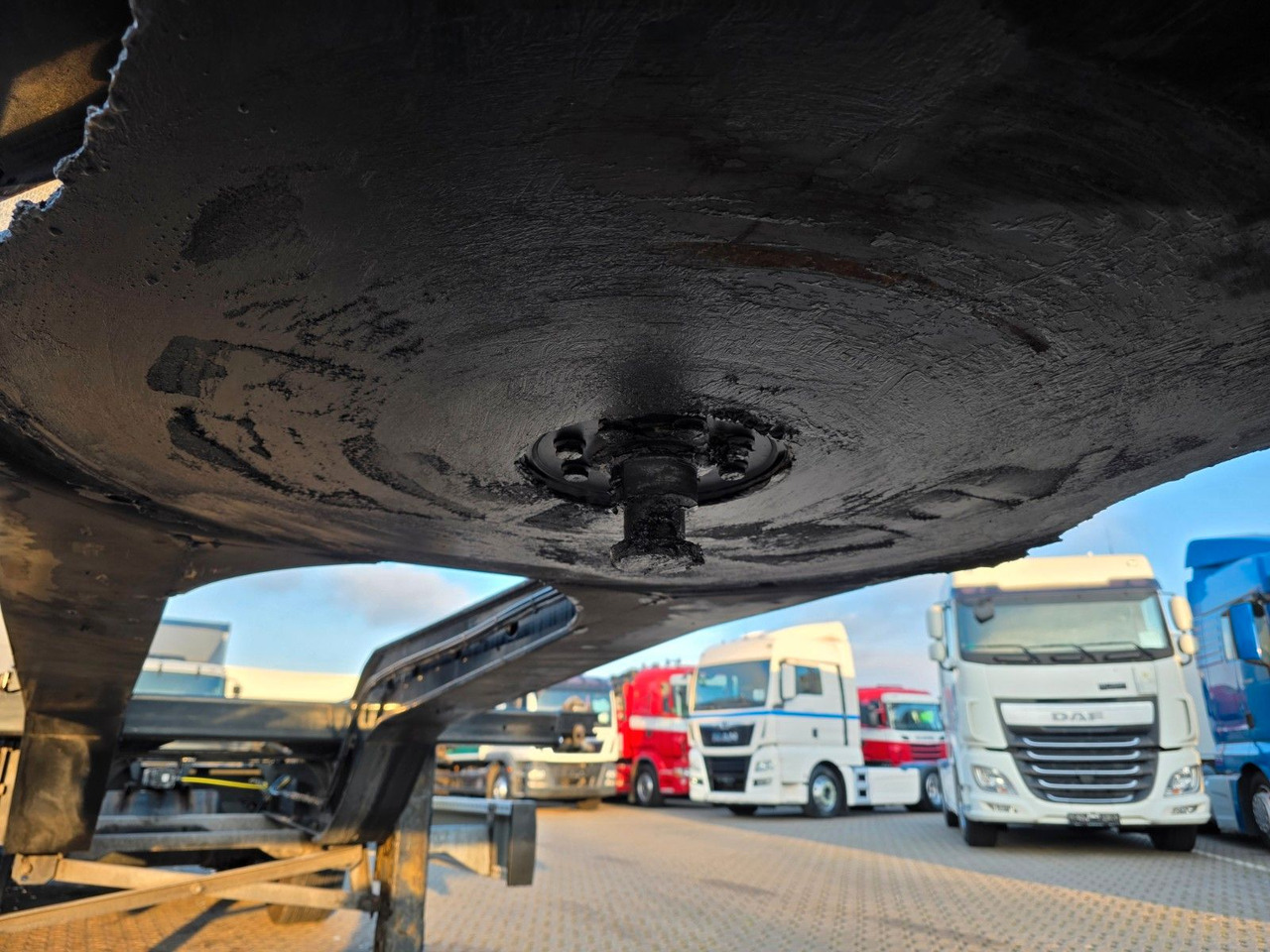 Container transporter/ Swap body semi-trailer Krone SD / Teleskop / 11.035-12.640 / Liftachse: picture 18