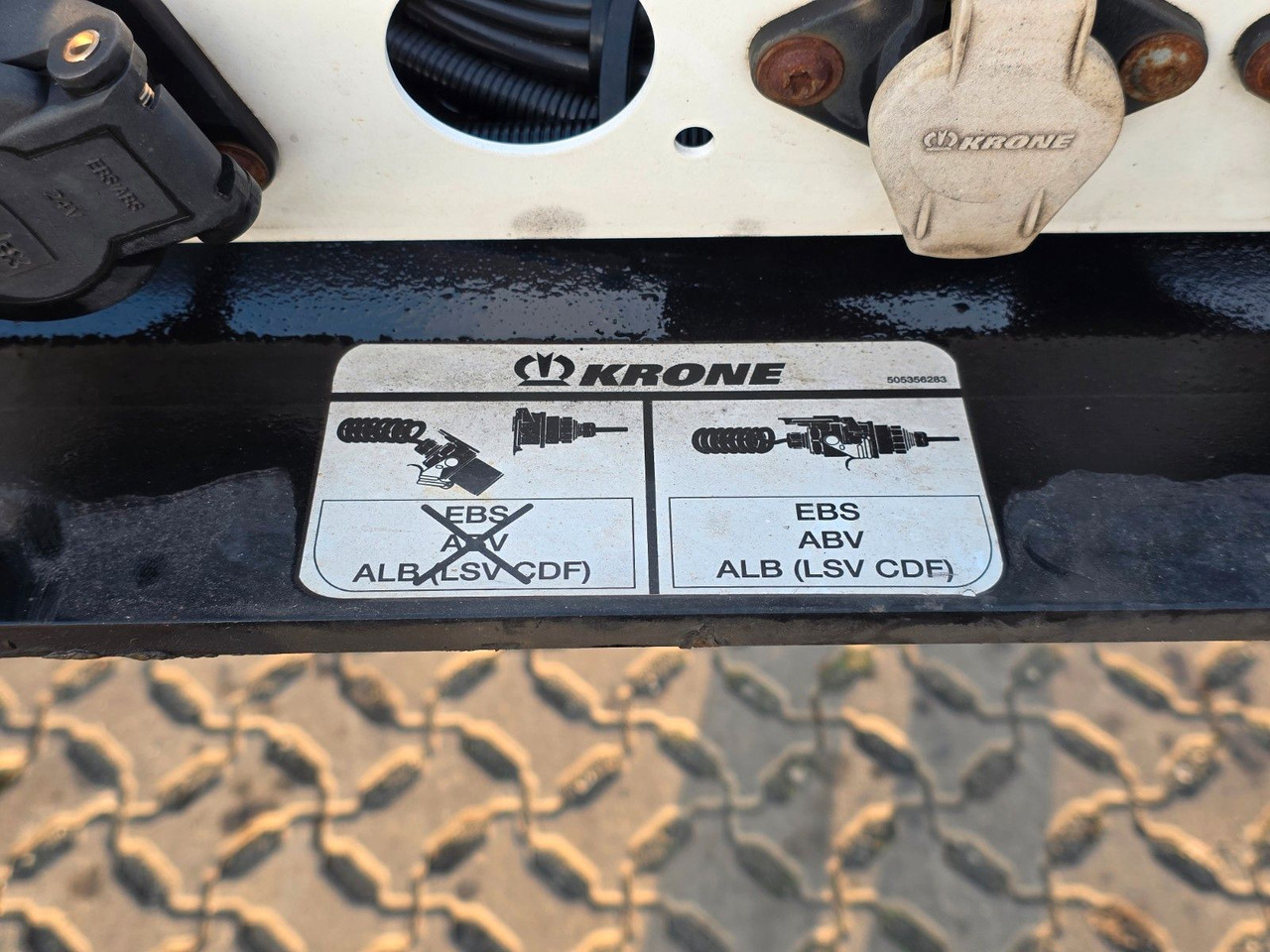 Container transporter/ Swap body semi-trailer Krone SD / Teleskop / 11.035-12.640 / Liftachse: picture 38