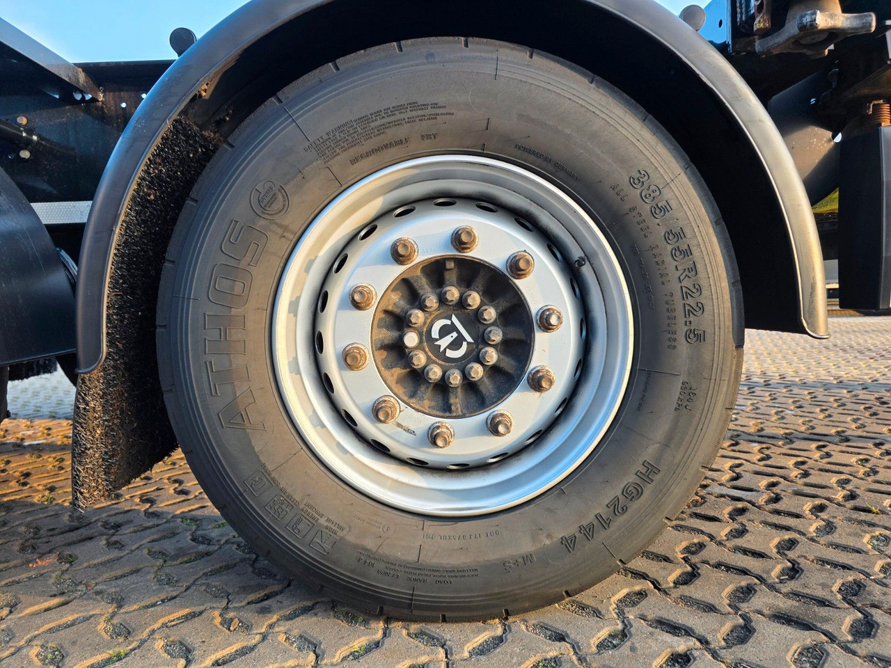 Container transporter/ Swap body semi-trailer Krone SD / Teleskop / 11.035-12.640 / Liftachse: picture 30