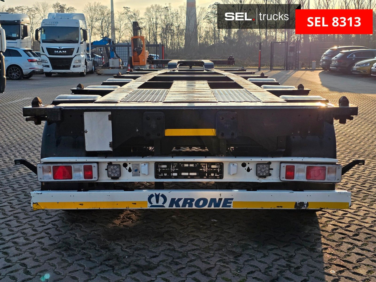 Container transporter/ Swap body semi-trailer Krone SD / Teleskop / 11.035-12.640 / Liftachse: picture 6