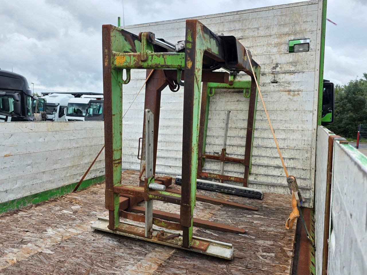 Crane truck MAN TGS 26.360 6x2-2 BL/ Palfinger 16002 / Lenkachse: picture 10