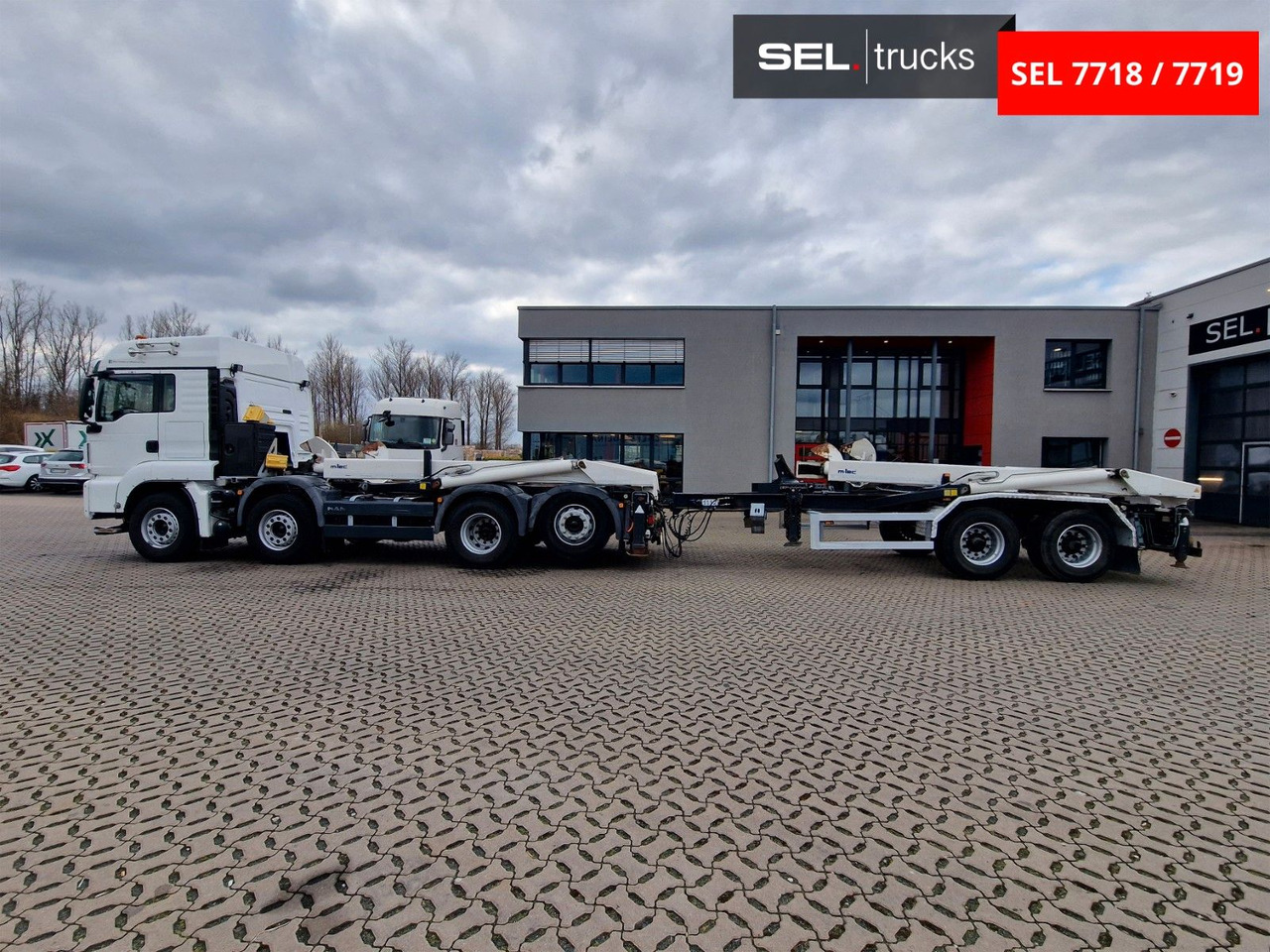 Tipper MAN TGS 35.500.8X2-6 BL / Silosteller / Lenkachse: picture 8