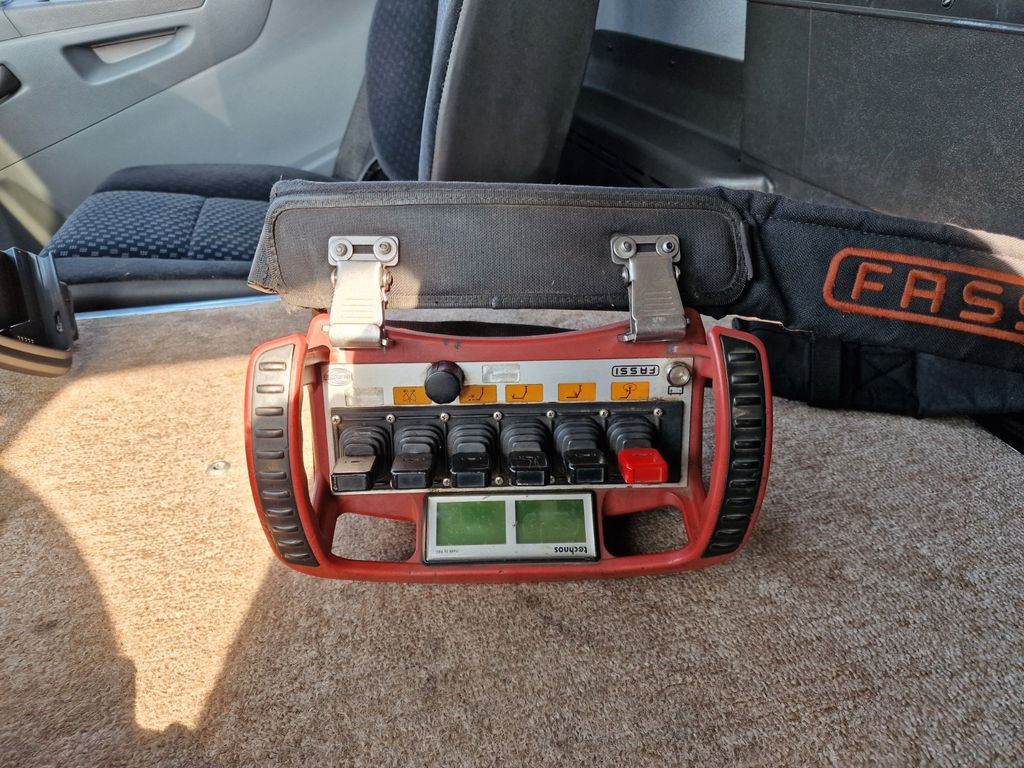 Crane truck Mercedes-Benz Axor 1824 / FASSI F120AC 024 E + ACTIVE Mercedes-Benz Axor 1824 / FASSI F120AC 024 E + GLAS: picture 22