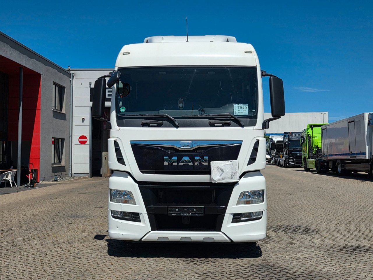 MAN TGX 18.400 4X2 LLS-U / ZF Intarder / Hubkupplung - Tractor unit: picture 4 MAN TGX 18.400 4X2 LLS-U / ZF Intarder / Hubkupplung - Tractor unit: picture 4
