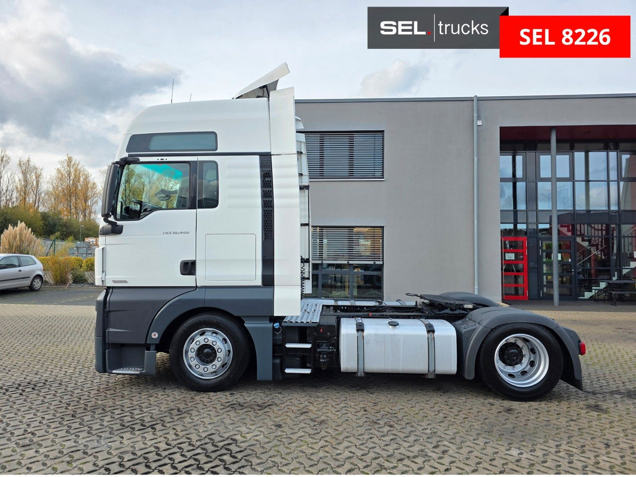 Tractor unit MAN TGX 18.460 4X2 LLS-U / Retarder / 2 Tanks: picture 8