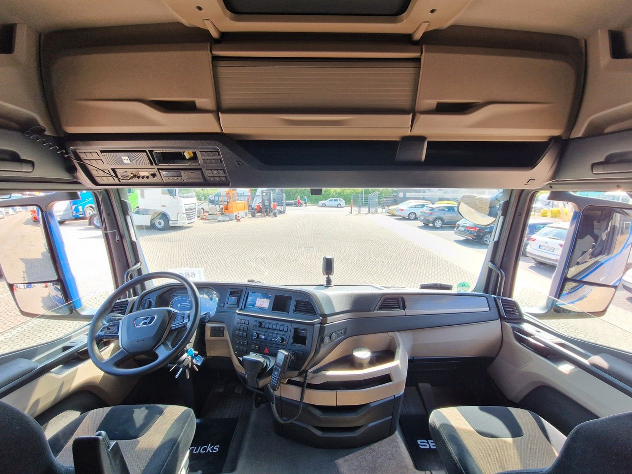 Tractor unit MAN TGX 18.510 4x2 LL SA / Retarder / 2 Tanks / Navi: picture 20 Tractor unit MAN TGX 18.510 4x2 LL SA / Retarder / 2 Tanks / Navi: picture 20