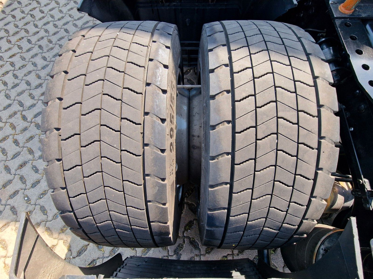 Tractor unit MAN TGX 18.510 4x2 LL SA / Retarder / 2 Tanks / Navi: picture 29 Tractor unit MAN TGX 18.510 4x2 LL SA / Retarder / 2 Tanks / Navi: picture 29