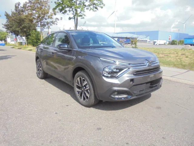 Citroën C4 1.2 TURBO NEW TAX FREE - Hatchback: picture 3 Citroën C4 1.2 TURBO NEW TAX FREE - Hatchback: picture 3