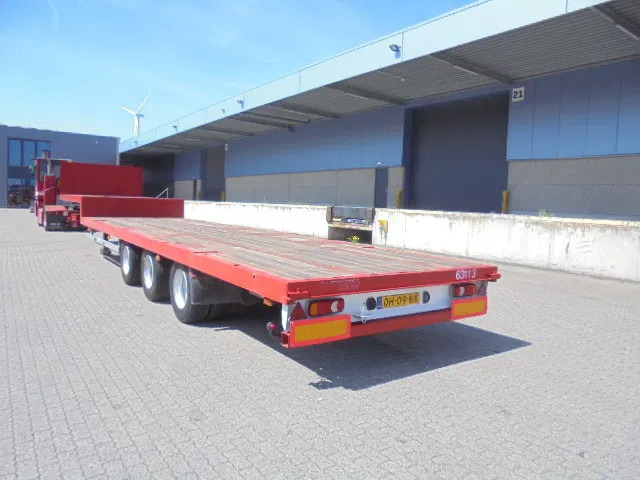 Fruehauf ONCZ 39-327 A - Low loader semi-trailer: picture 4 Fruehauf ONCZ 39-327 A - Low loader semi-trailer: picture 4