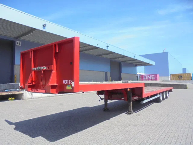 Fruehauf ONCZ 39-327 A - Low loader semi-trailer: picture 1 Fruehauf ONCZ 39-327 A - Low loader semi-trailer: picture 1