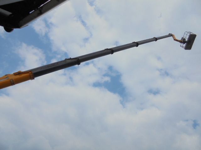 Truck mounted aerial platform Hino 700 6X4: picture 10 Truck mounted aerial platform Hino 700 6X4: picture 10