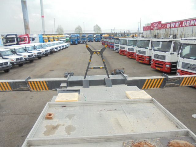 Truck mounted aerial platform Hino 700 6X4: picture 17 Truck mounted aerial platform Hino 700 6X4: picture 17