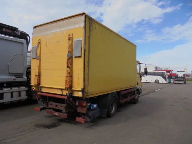 Iveco Eurocargo 75E15 - Box truck: picture 3 Iveco Eurocargo 75E15 - Box truck: picture 3