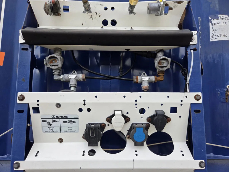 Krone SD NL TRAILER 10 IN STOCK - Curtainsider semi-trailer: picture 2 Krone SD NL TRAILER 10 IN STOCK - Curtainsider semi-trailer: picture 2