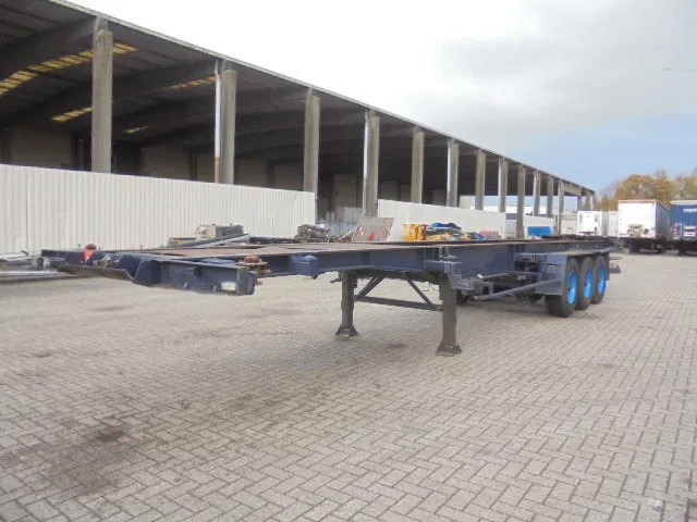 LAG 0-3-34 - Container transporter/ Swap body semi-trailer: picture 1 LAG 0-3-34 - Container transporter/ Swap body semi-trailer: picture 1