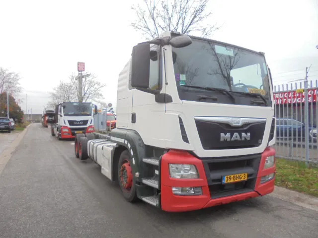 MAN TGS 23.400 LL.U 6X2 - Autotransporter truck: picture 3 MAN TGS 23.400 LL.U 6X2 - Autotransporter truck: picture 3