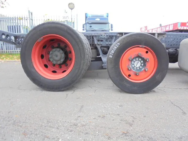 Mercedes-Benz Actros 2340 6X2 EUR 6 - Autotransporter truck: picture 4 Mercedes-Benz Actros 2340 6X2 EUR 6 - Autotransporter truck: picture 4