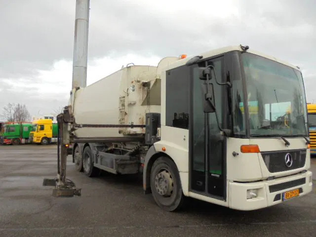Mercedes-Benz Econic 2629 LLTNLA 6X2/4 - Garbage truck: picture 2 Mercedes-Benz Econic 2629 LLTNLA 6X2/4 - Garbage truck: picture 2