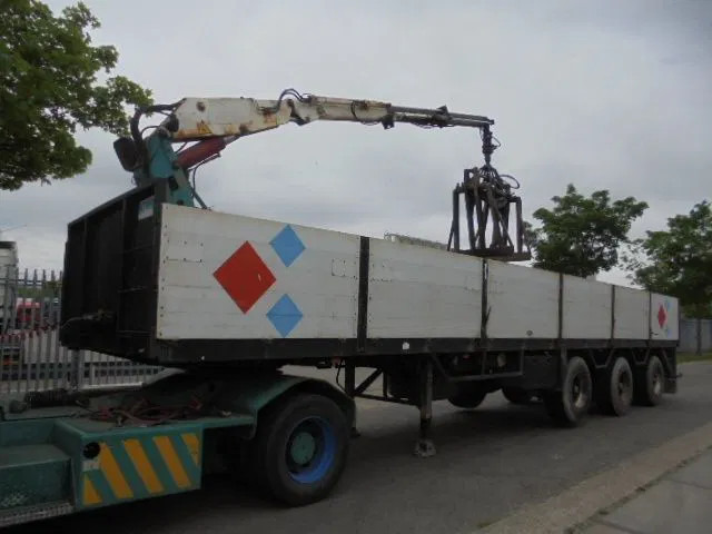Pacton TPD 347 - Dropside/ Flatbed semi-trailer: picture 1 Pacton TPD 347 - Dropside/ Flatbed semi-trailer: picture 1