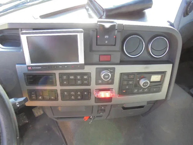 Hook lift truck Renault T 430 6X2 NL TRUCK APK TUV 03-26: picture 9 Hook lift truck Renault T 430 6X2 NL TRUCK APK TUV 03-26: picture 9