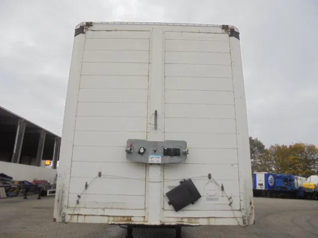 Renders ROC 12-27N X-STEERING - Curtainsider semi-trailer: picture 2 Renders ROC 12-27N X-STEERING - Curtainsider semi-trailer: picture 2