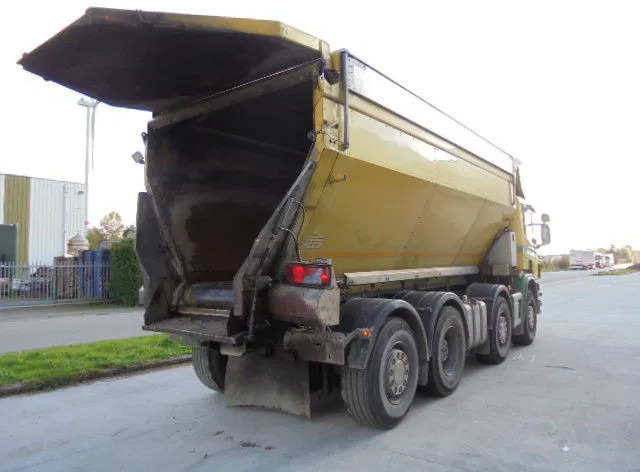 Scania P400 8X2 ASFALT NL TRUCK - Tipper: picture 4 Scania P400 8X2 ASFALT NL TRUCK - Tipper: picture 4