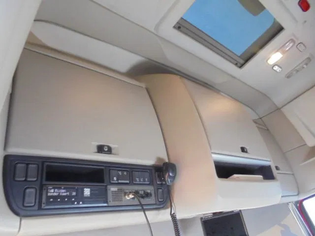 Tractor unit DAF XF 480 NL TRUCK: picture 12