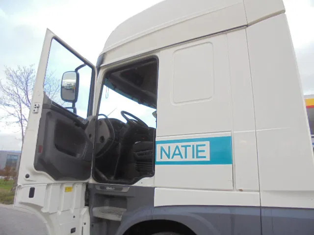 Tractor unit DAF XF 480 SUPERSPACECAB: picture 8