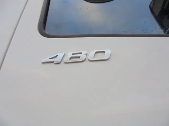 Tractor unit DAF XF 480 SUPERSPACECAB: picture 18