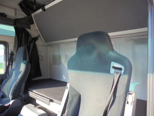 Tractor unit MAN TGX 28.480 6X2 XXL: picture 14