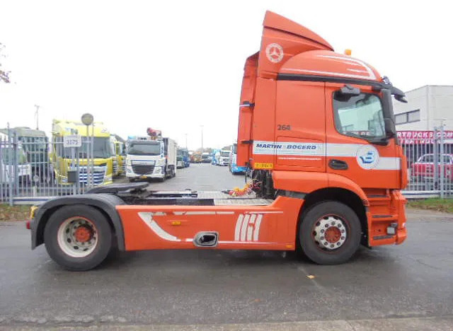 Mercedes-Benz Actros 1840 - Tractor unit: picture 3 Mercedes-Benz Actros 1840 - Tractor unit: picture 3