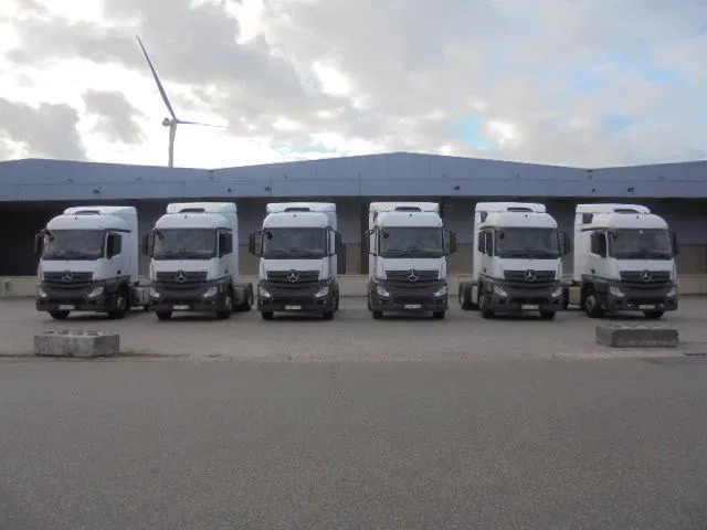 Mercedes-Benz Actros 1943 BELGIUM REGISTRATION TUV 06-2026 12X IN STOCK - Tractor unit: picture 5 Mercedes-Benz Actros 1943 BELGIUM REGISTRATION TUV 06-2026 12X IN STOCK - Tractor unit: picture 5