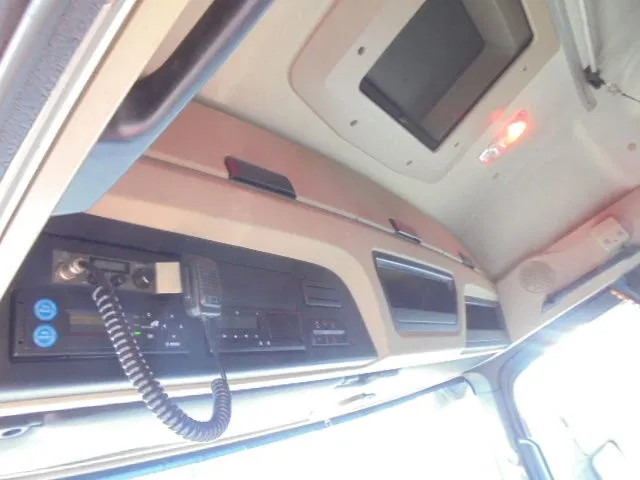 Tractor unit Mercedes-Benz Actros 2343 6X2 VOORLOOPAS: picture 8