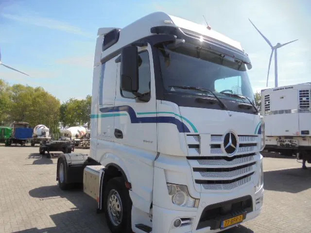 Mercedes-Benz Actros ACTROS 1842 - Tractor unit: picture 2 Mercedes-Benz Actros ACTROS 1842 - Tractor unit: picture 2