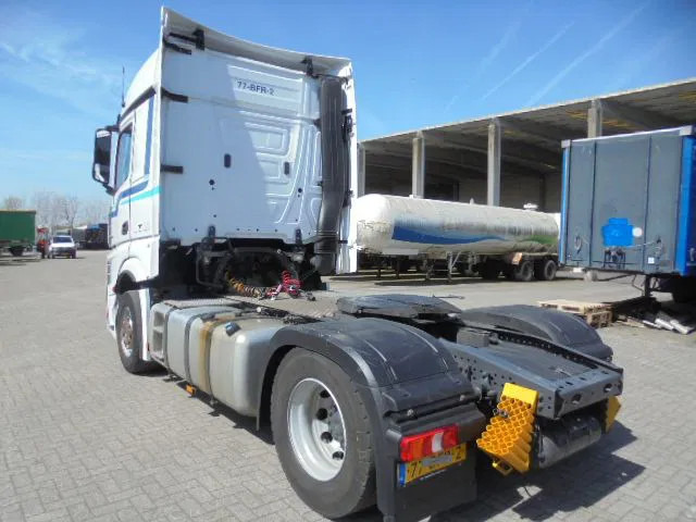 Mercedes-Benz Actros ACTROS 1842 - Tractor unit: picture 5 Mercedes-Benz Actros ACTROS 1842 - Tractor unit: picture 5