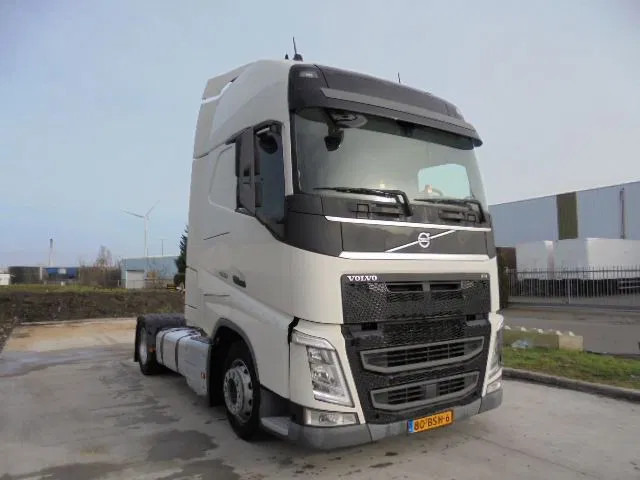 Volvo FH 420 MEGA NL TRUCK APK /TUV 01-05-2026 - Tractor unit: picture 3 Volvo FH 420 MEGA NL TRUCK APK /TUV 01-05-2026 - Tractor unit: picture 3