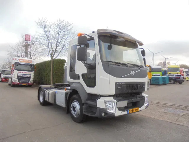 Volvo FL 260 LOW KM NL TRUCK APK 09-2026 - Tractor unit: picture 3 Volvo FL 260 LOW KM NL TRUCK APK 09-2026 - Tractor unit: picture 3