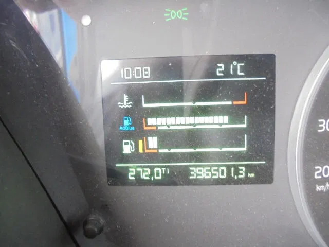 Tractor unit Volvo FM FM 330 TRS KOELUNIT NL TRUCK TUV-APK 19-12-2025: picture 16 Tractor unit Volvo FM FM 330 TRS KOELUNIT NL TRUCK TUV-APK 19-12-2025: picture 16