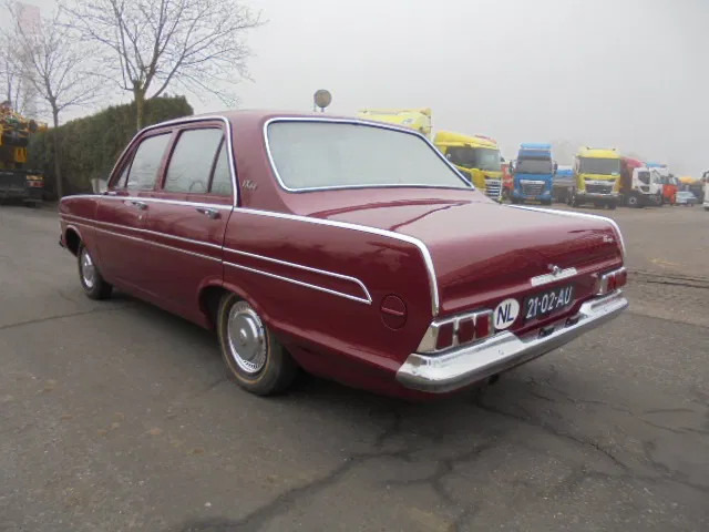 Sedan Vauxhall VX 4.90: picture 8