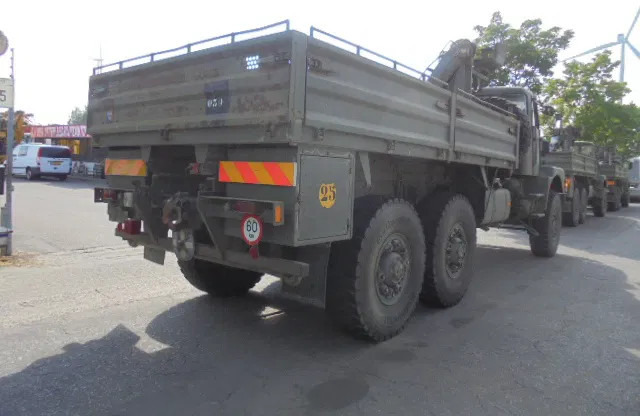 Volvo N 10 6X6 L + FASSI - Dropside/ Flatbed truck, Crane truck: picture 5 Volvo N 10 6X6 L + FASSI - Dropside/ Flatbed truck, Crane truck: picture 5