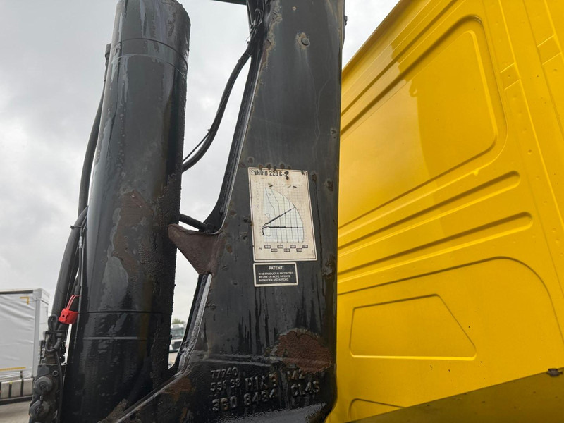 Loader crane for Truck Hiab 220 C - 5 + radio: picture 6