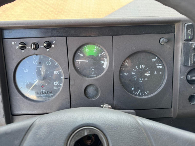 Curtainsider truck Mercedes-Benz 814: picture 12