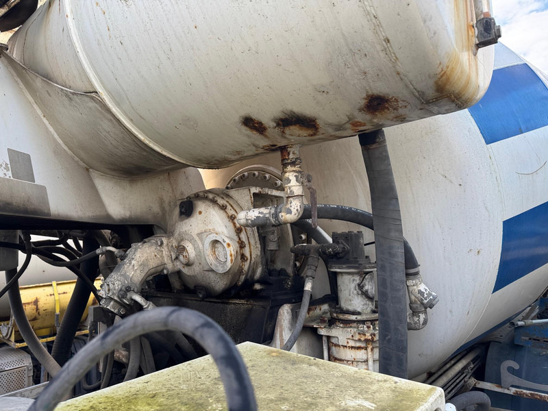 Mercedes-Benz Actros 3244 + Cifa Magnum MK 28.4 - Concrete pump truck: picture 5 Mercedes-Benz Actros 3244 + Cifa Magnum MK 28.4 - Concrete pump truck: picture 5