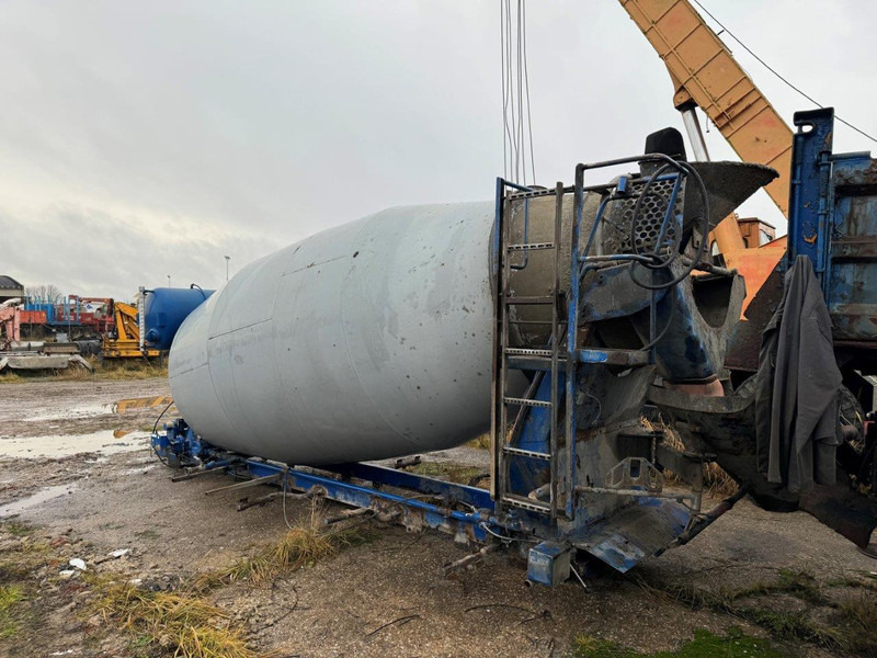 Mercedes-Benz Intermix 10 m3 - Concrete mixer truck: picture 5 Mercedes-Benz Intermix 10 m3 - Concrete mixer truck: picture 5