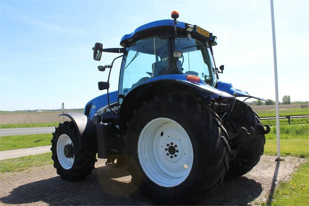 New Holland TSA135A - Farm tractor: picture 4 New Holland TSA135A - Farm tractor: picture 4