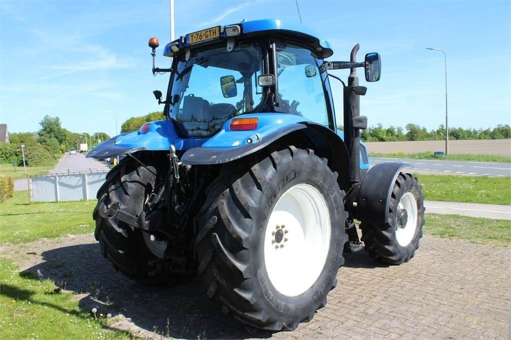 New Holland TSA135A - Farm tractor: picture 3 New Holland TSA135A - Farm tractor: picture 3