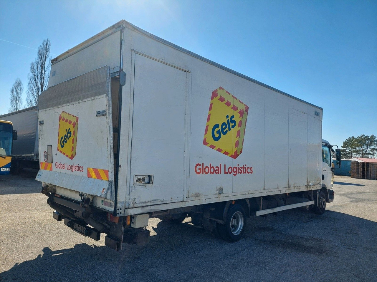 MAN TGL 7.180 4X2 BL - Box van: picture 4 MAN TGL 7.180 4X2 BL - Box van: picture 4
